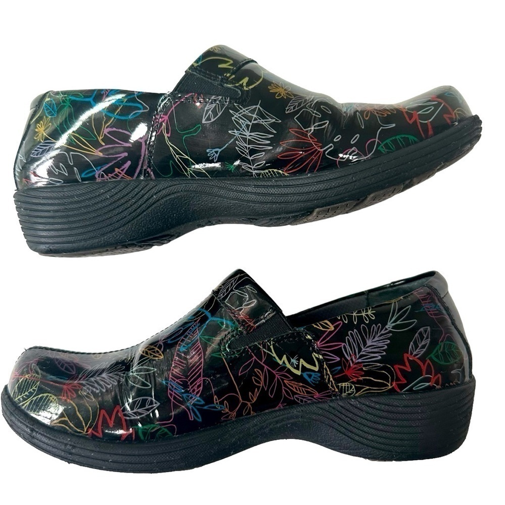 Dansko Women's Slip Resistant Black Multi Colored Work Clogs, size 7